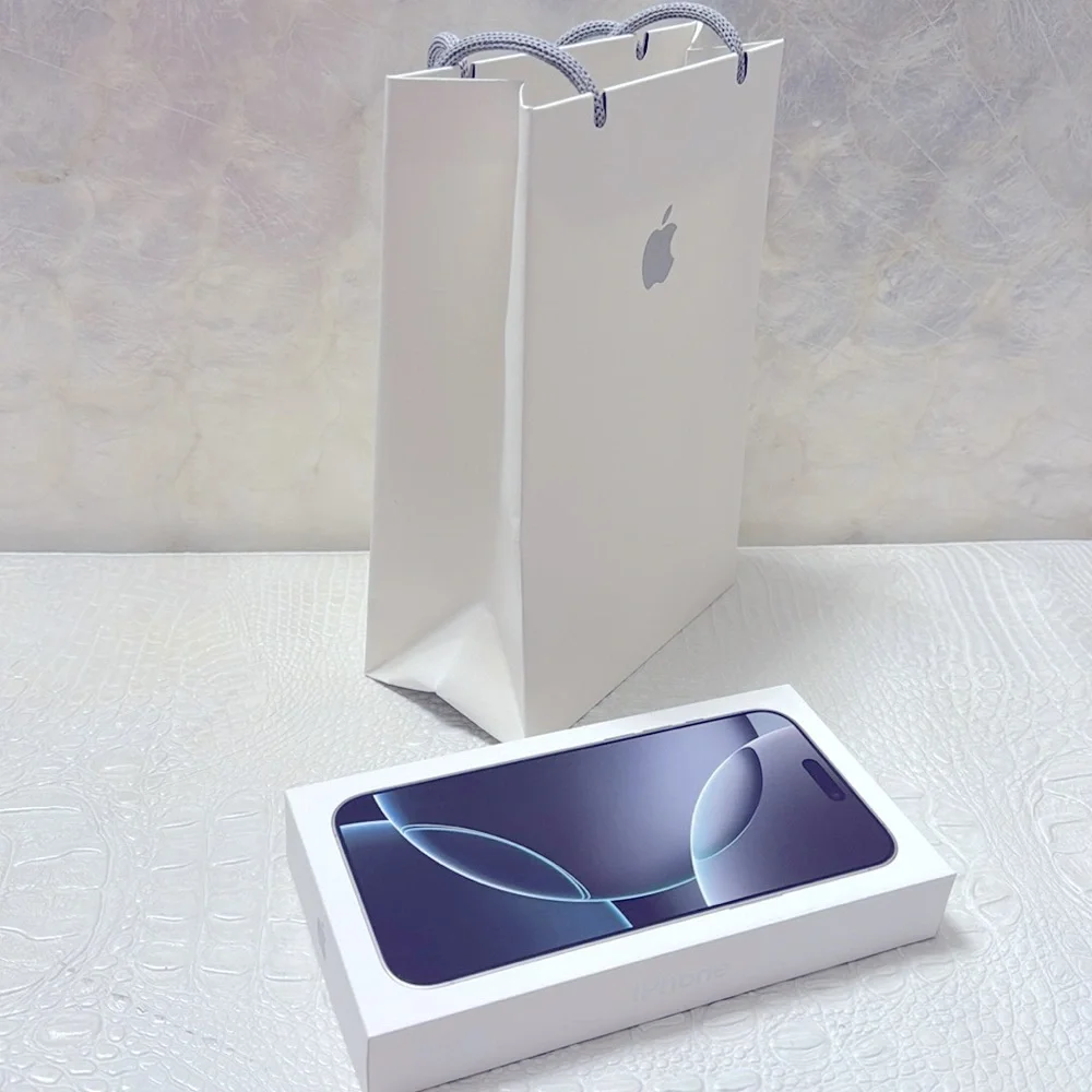 Apple iPhone 16 Pro Max BOX and Apple gift bag.
